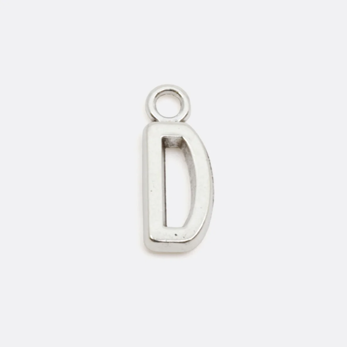 Charm-Anhänger in Buchstaben-Form: D