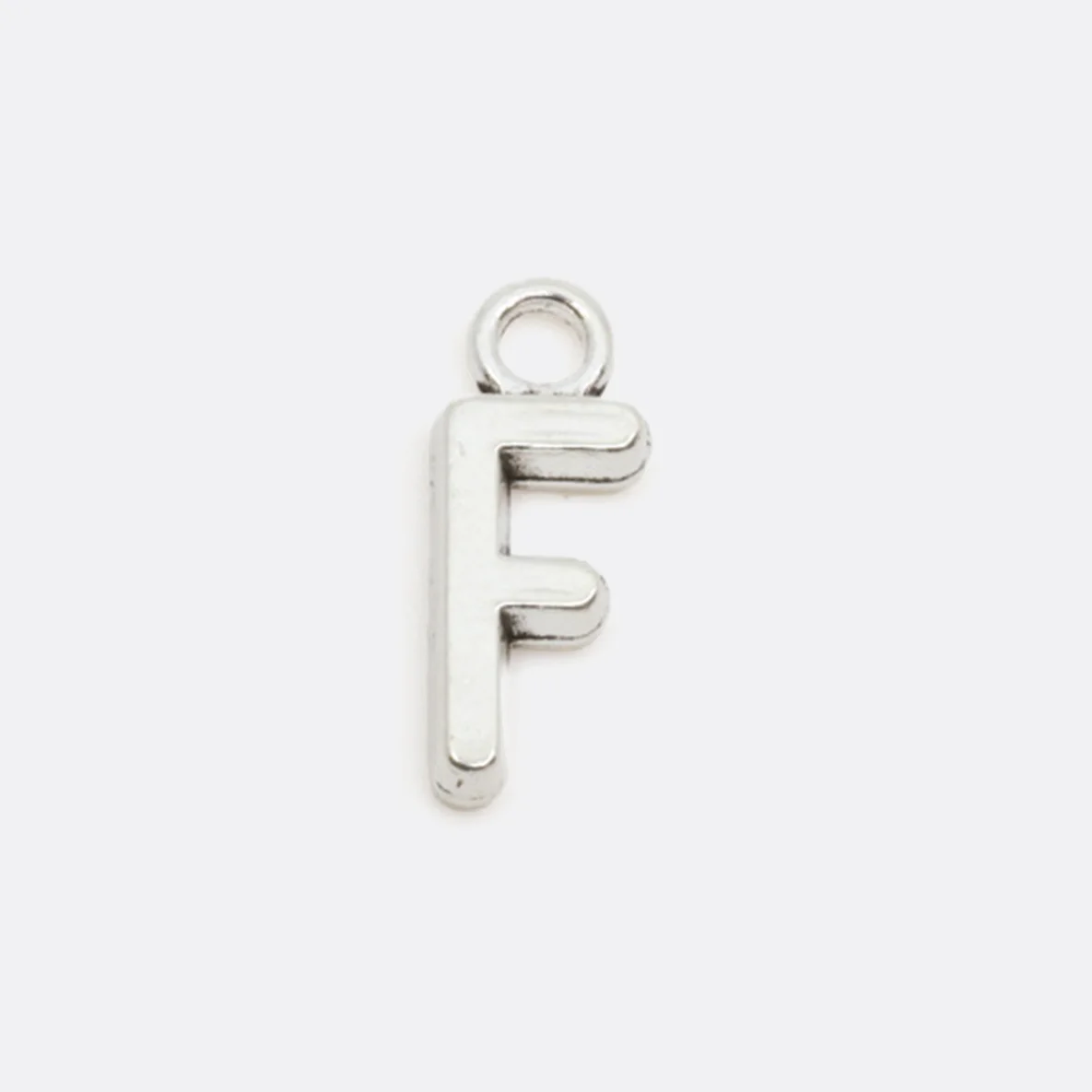 Charm-Anhänger in Buchstaben-Form: F