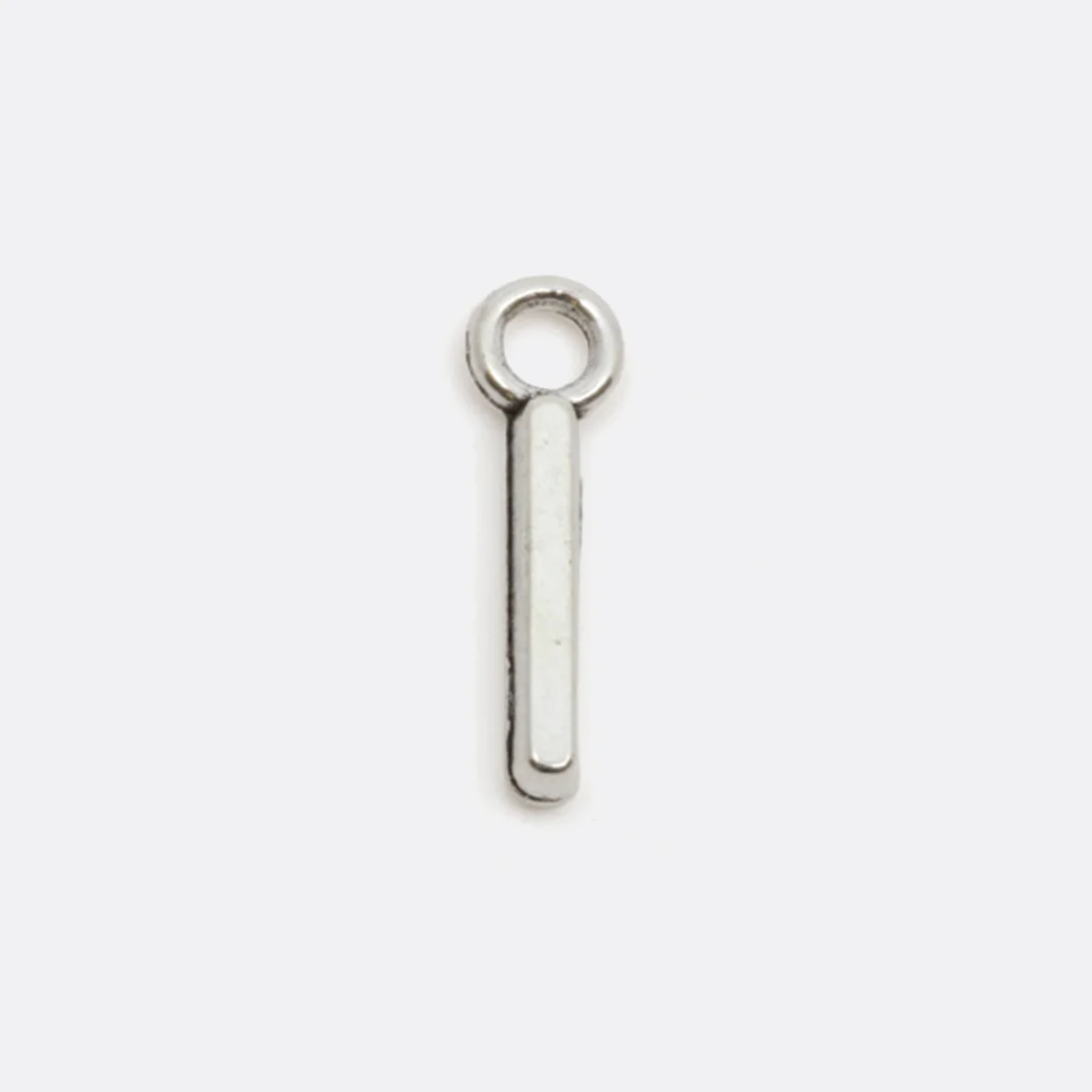 Charm-Anhänger in Buchstaben-Form: I