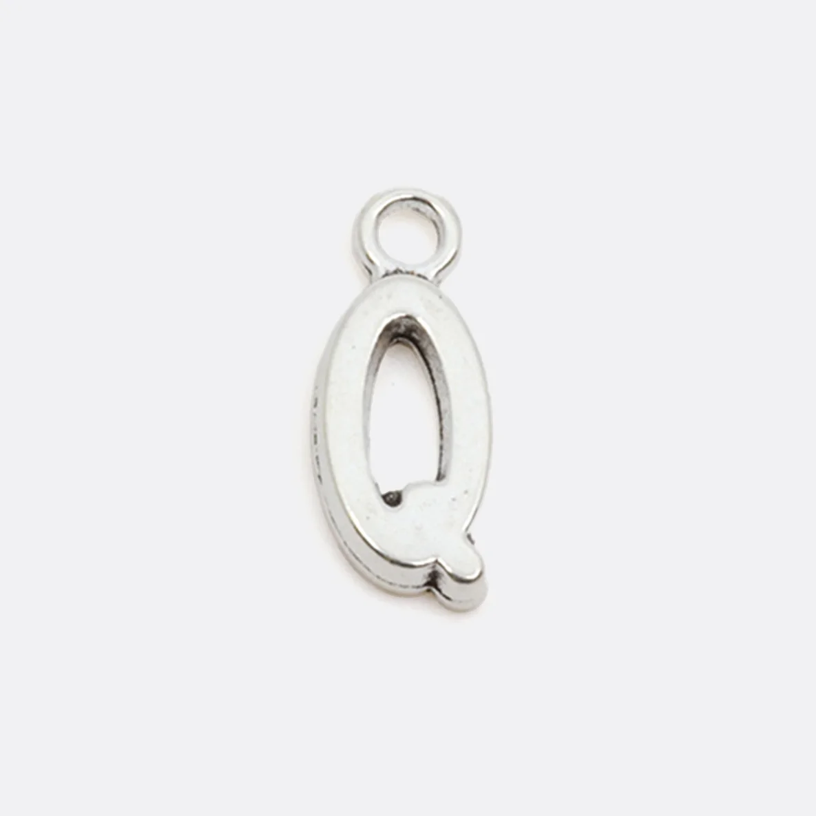 Charm-Anhänger in Buchstaben-Form: Q