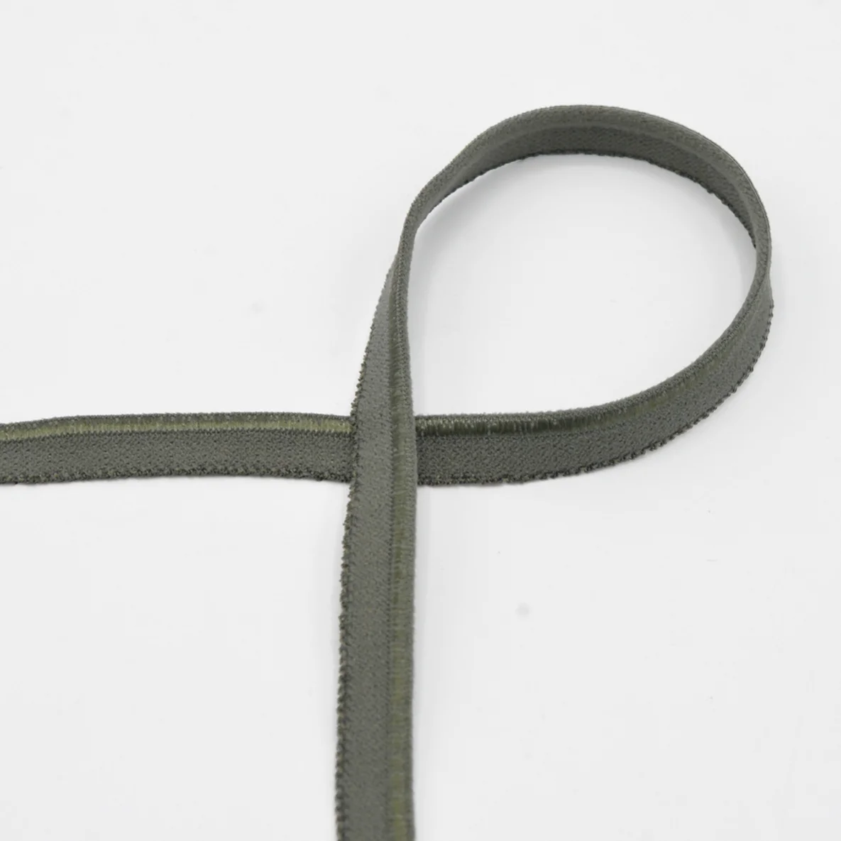 Elastisches Paspelband, 10 mm breit, in Army