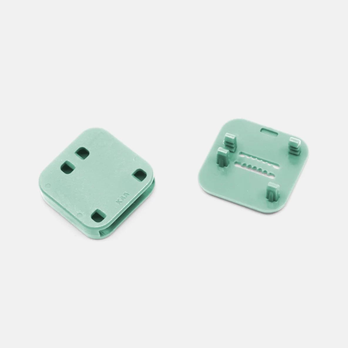 4 Stück Taschenbodennägel aus Kunststoff, Rückseite, in Mint