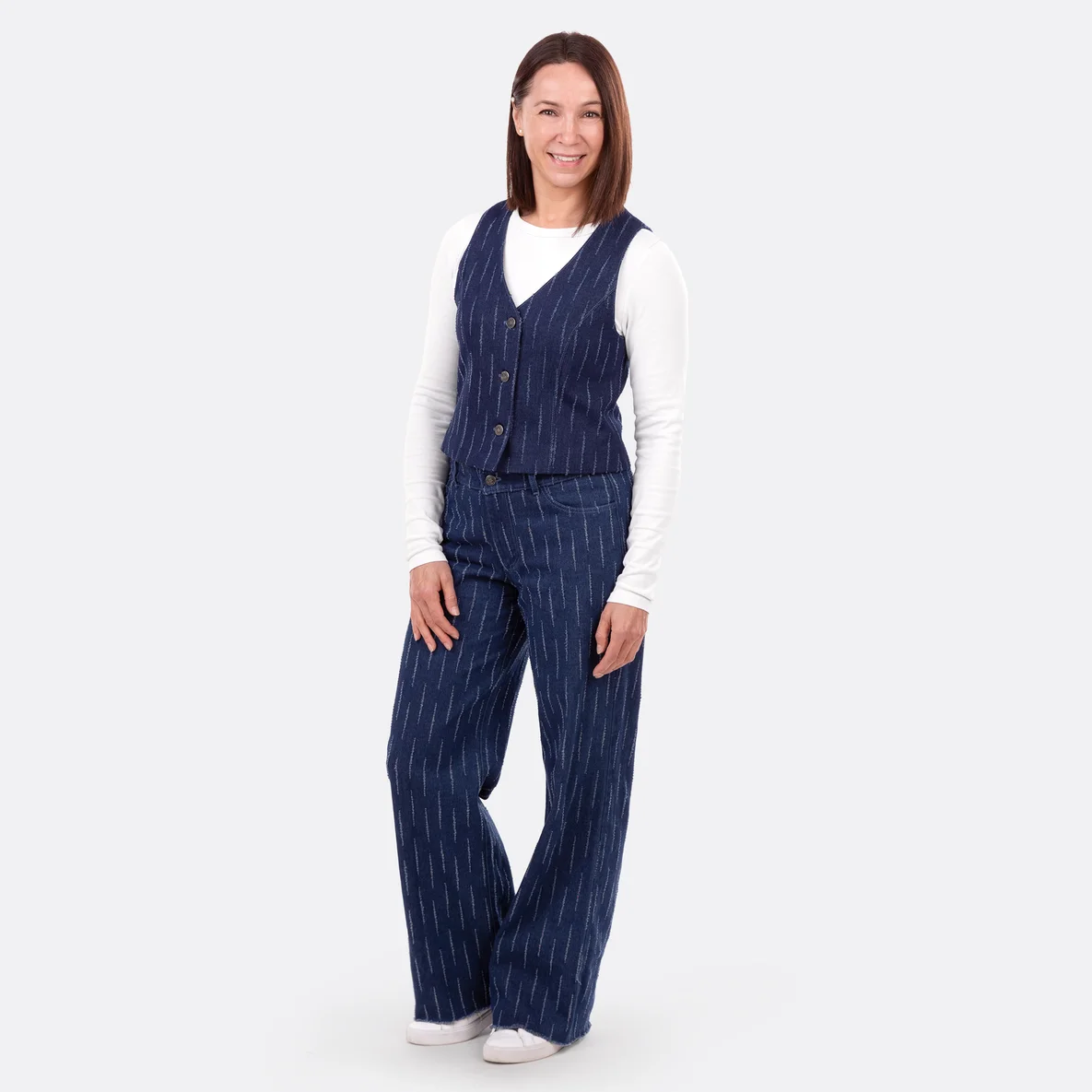 Damenschnittmuster aus Denim Weste und Jeanshose