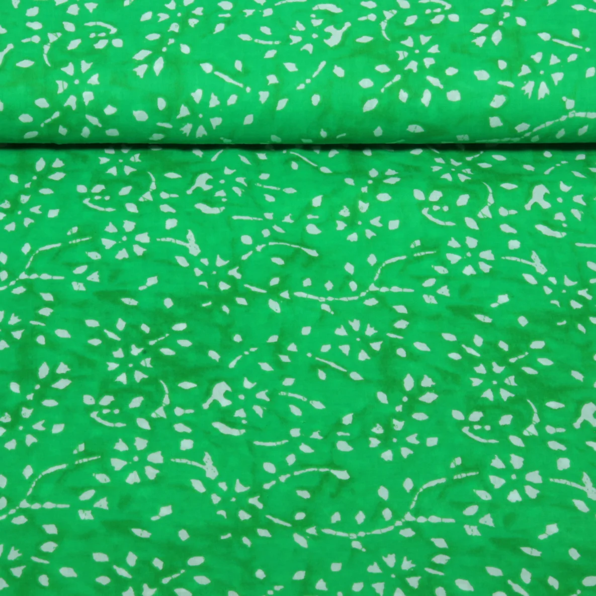 Baumwoll-Voile Batik Blumenranken Grün