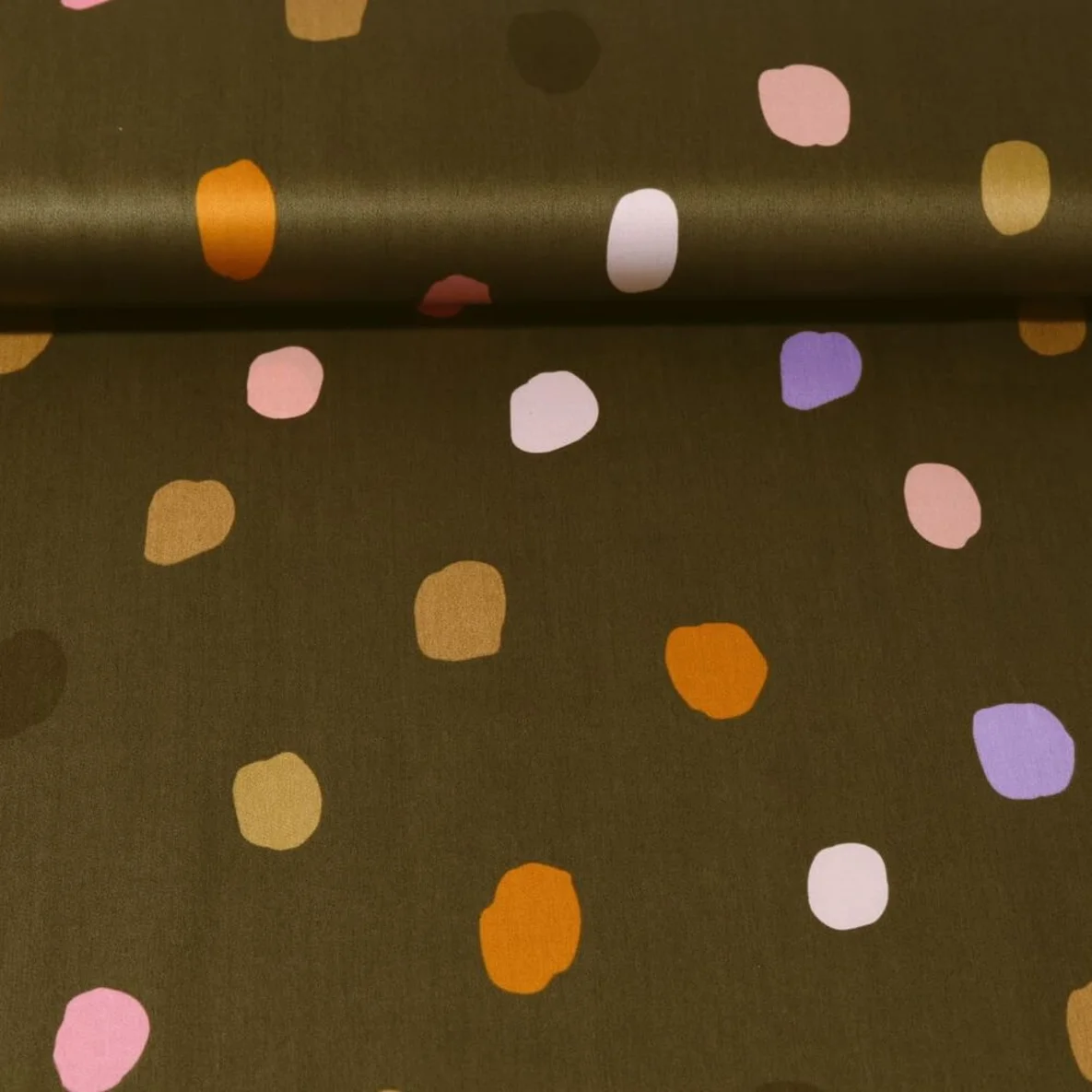 Baumwollsatin "Spots Oval" Olivgrün