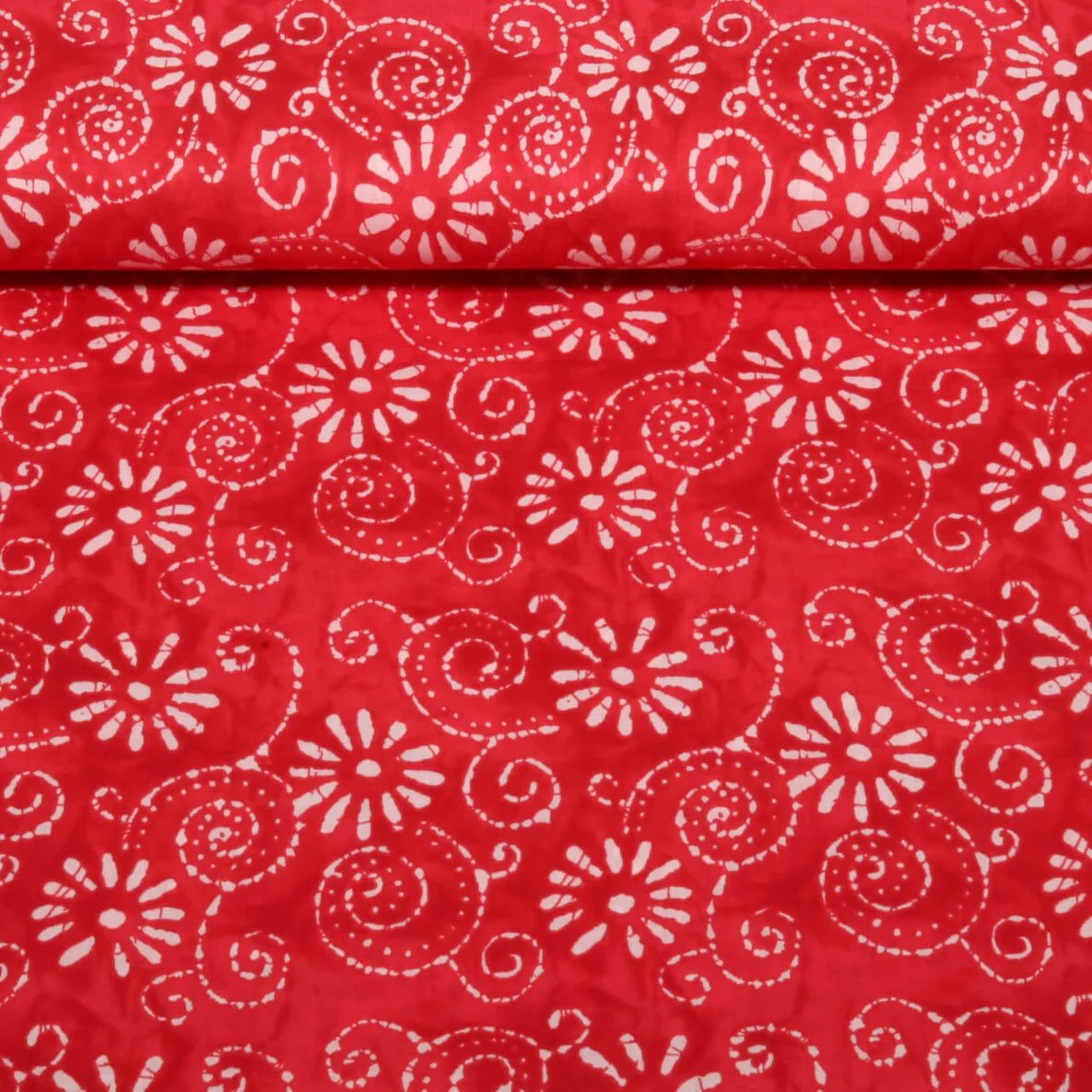 Baumwollvoile Batik Blumen Rot