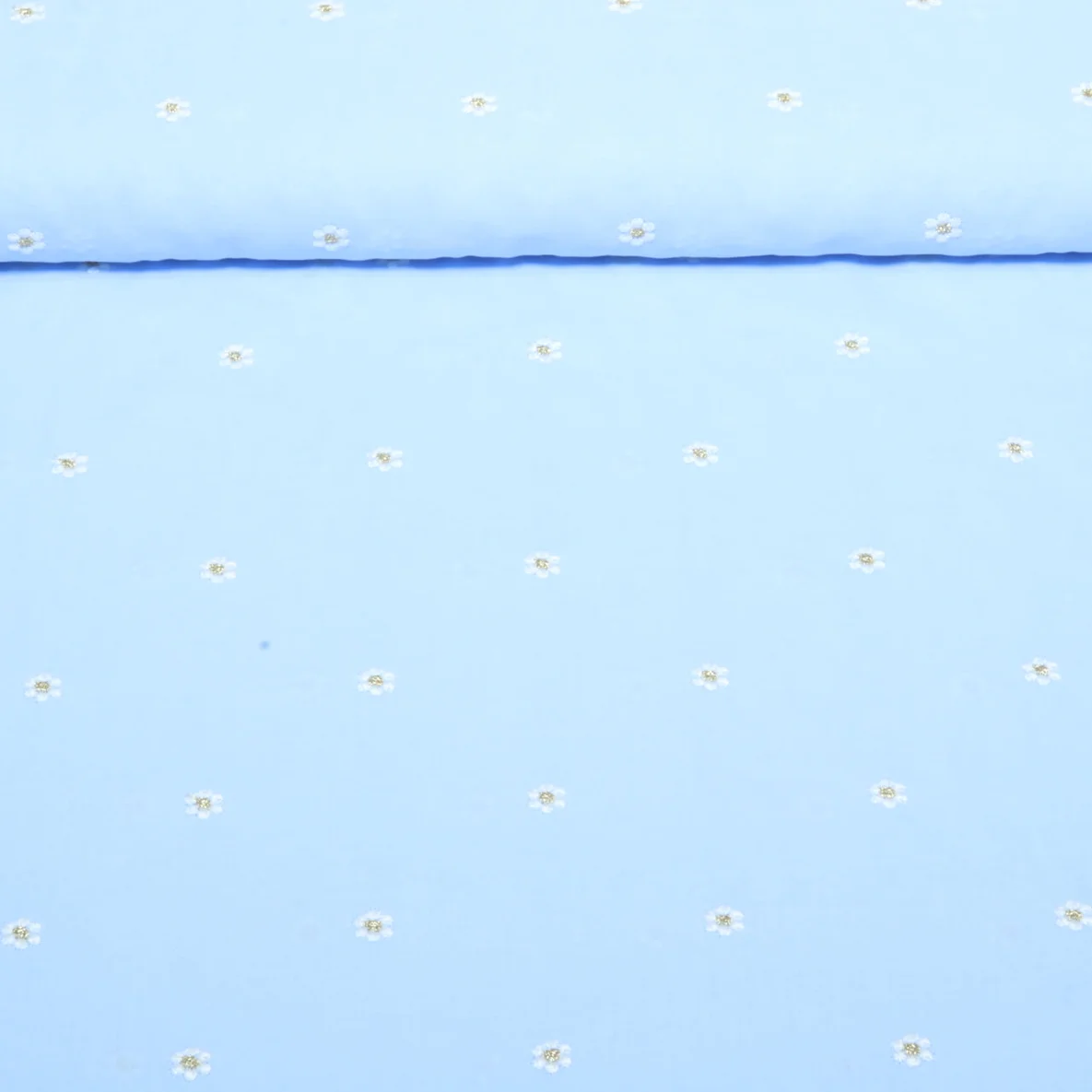 Baumwollvoile Blumen Gestickt Hellblau