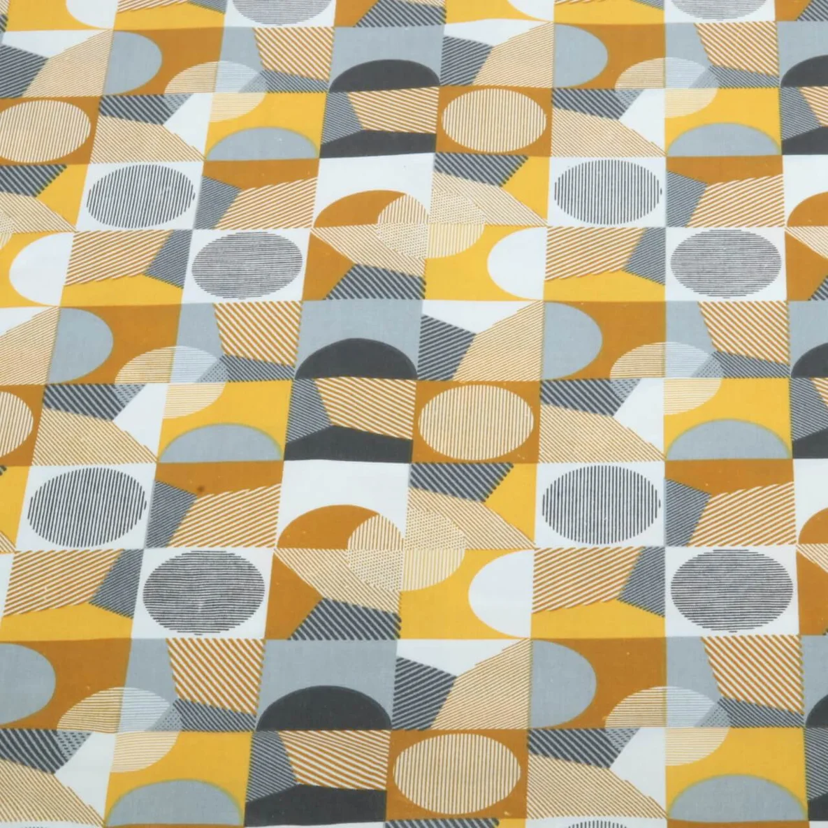 Beschichtete Baumwolle Geo Streifen Ocker