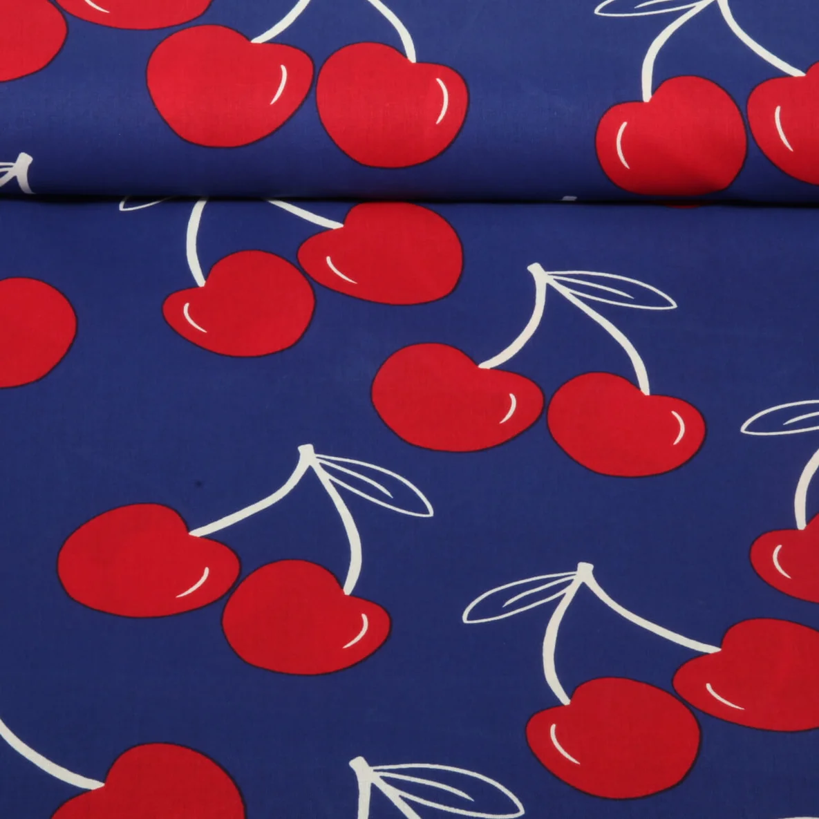 Beschichtete Baumwolle Kirschen Royalblau