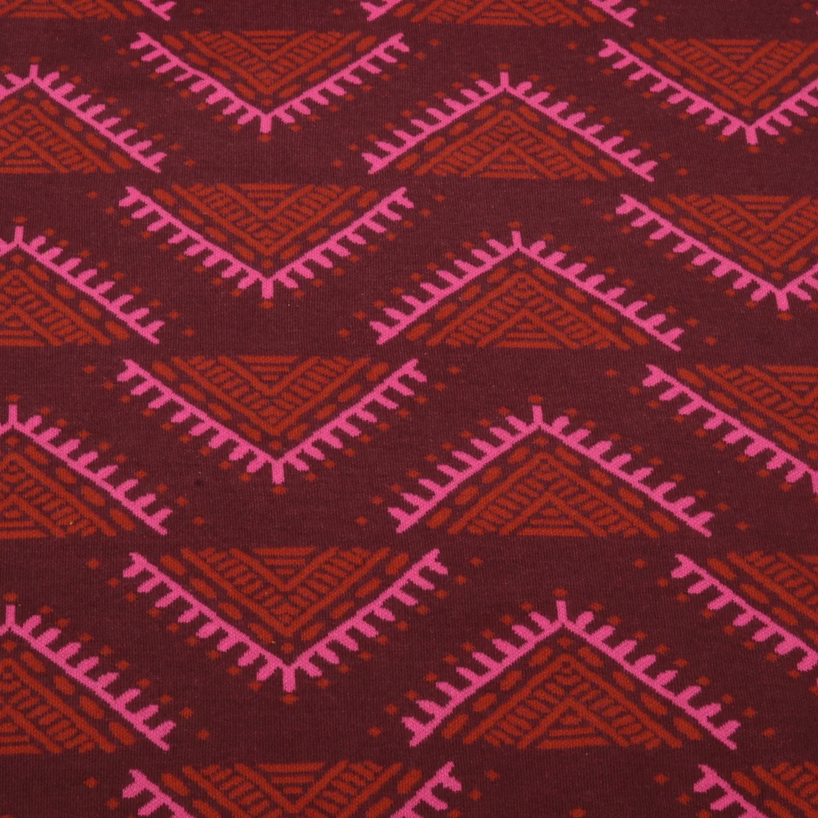 Bio Jacquard Jersey "Western Fairy Tales" Camp Site Bordeaux