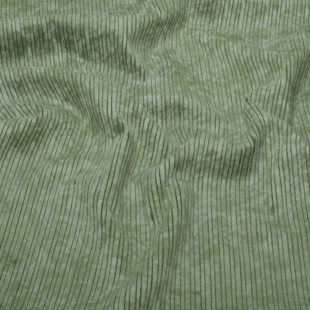 Breitcord Stretch High Low Grün