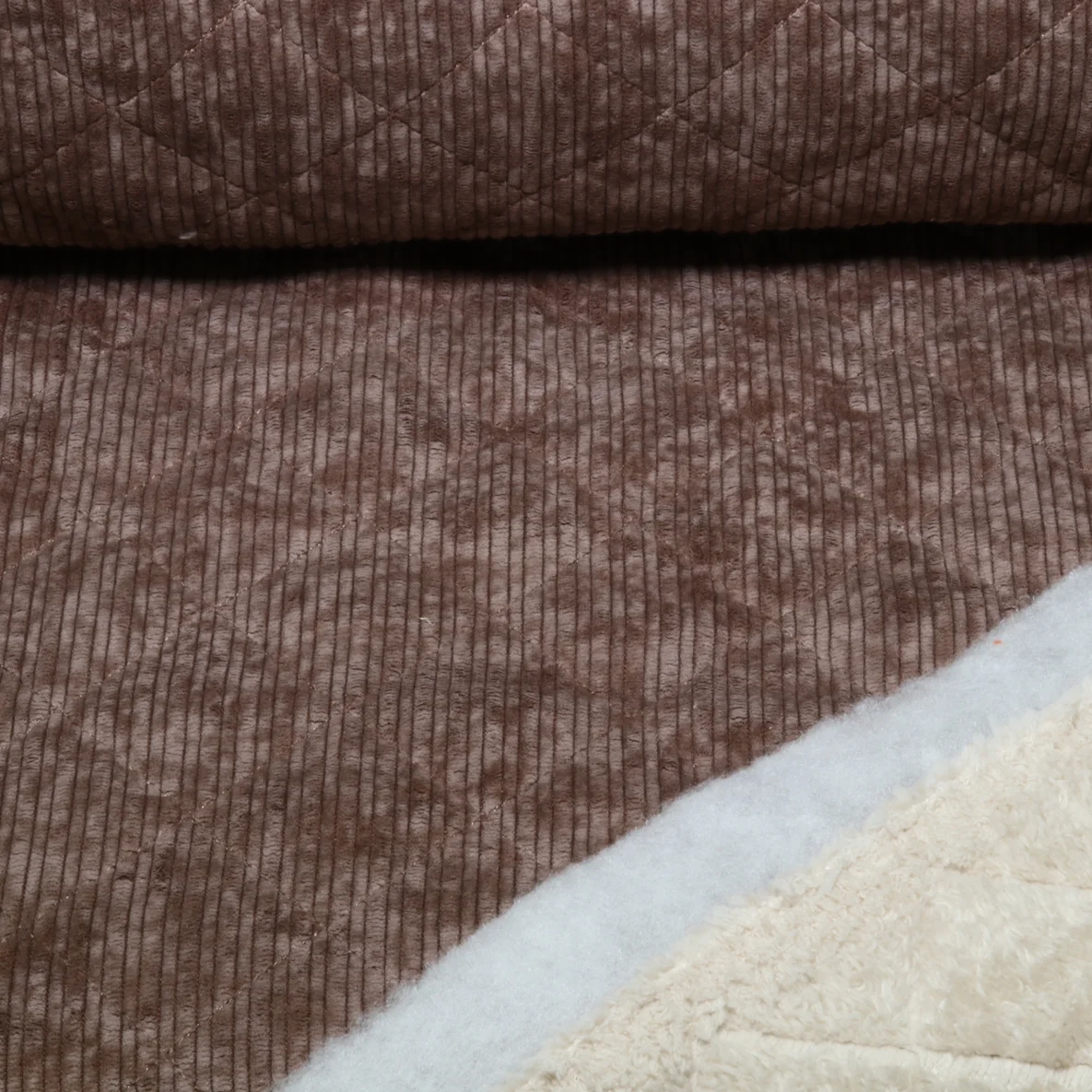 Cord Teddy Quiltkaros Schokobraun