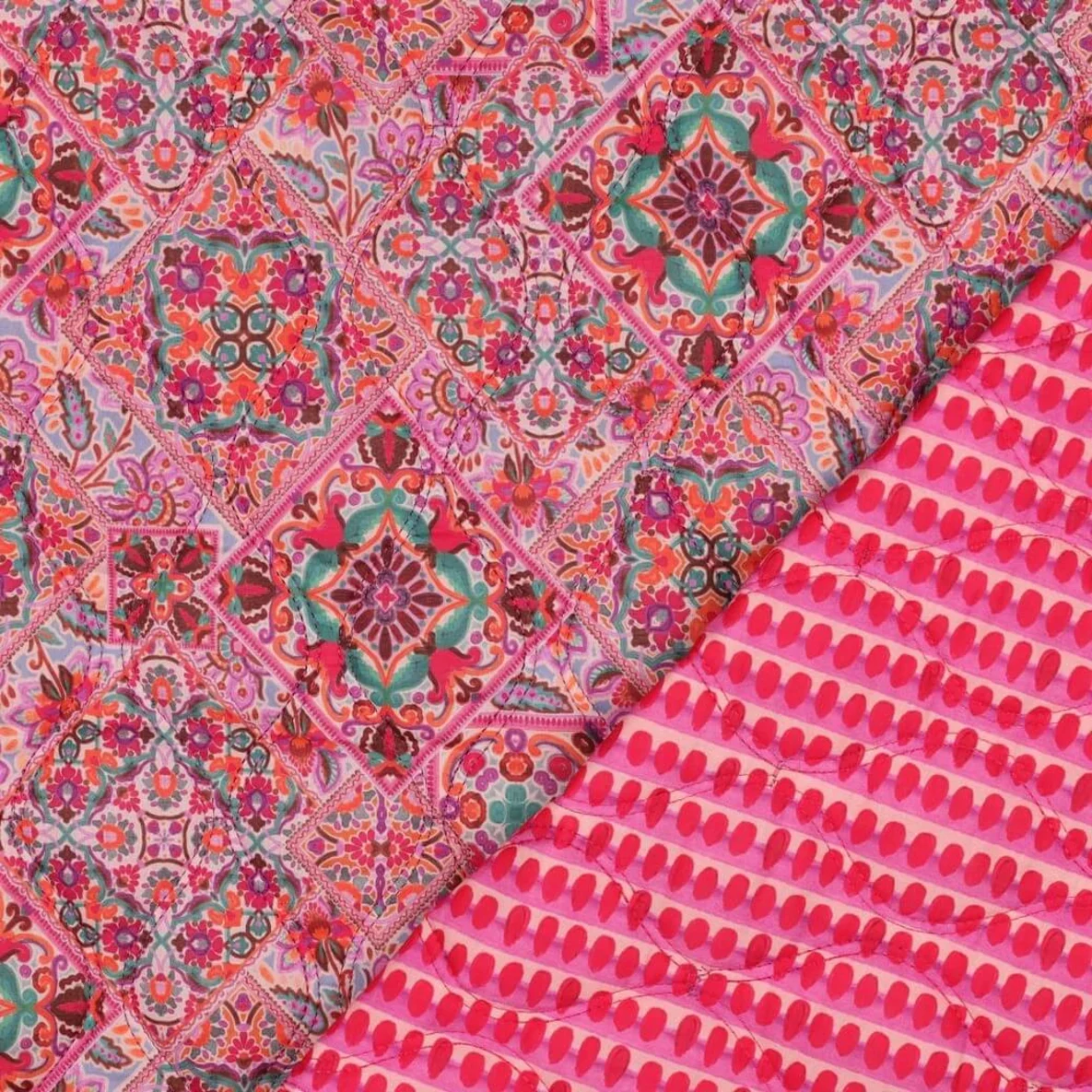 Gesteppter Jackenstoff Digital Patchwork Rosa