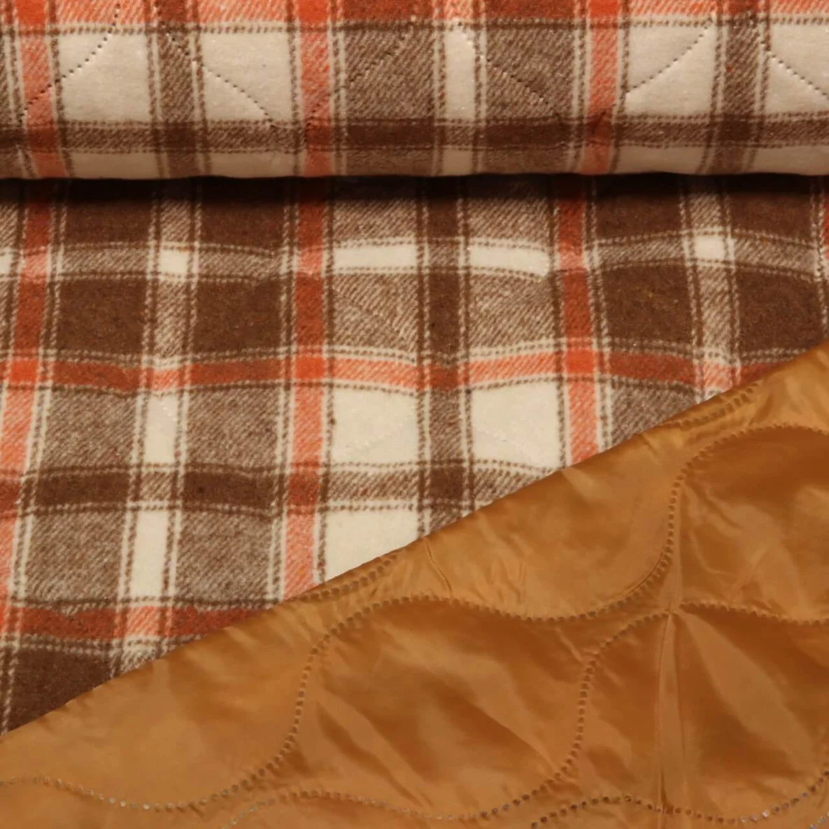 Gesteppter Jackenstoff Karo Braun Wattiert