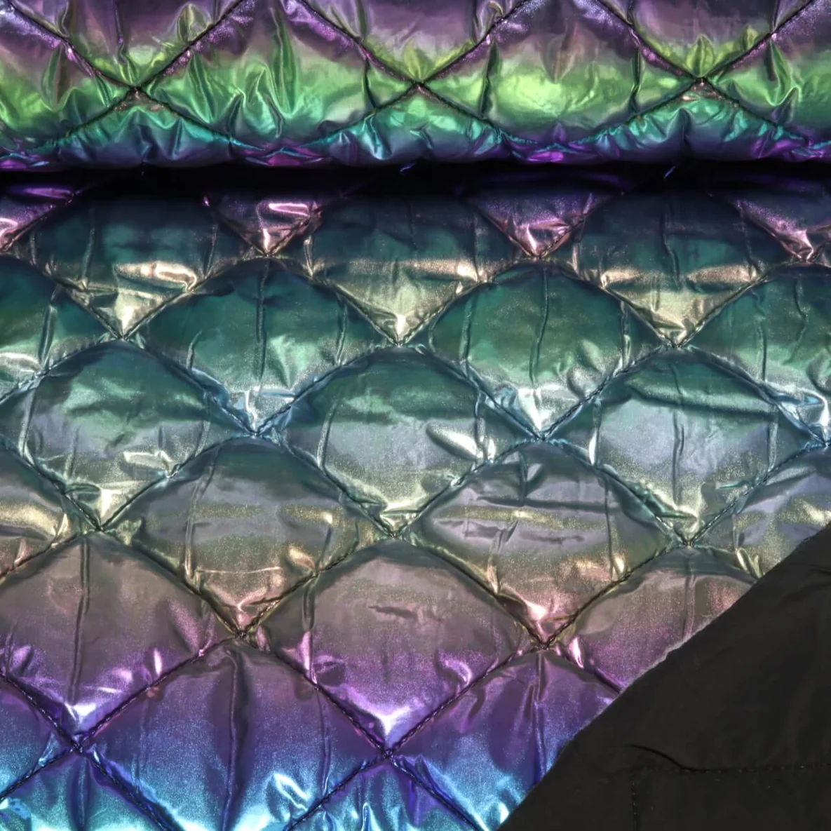 Gesteppter Jackenstoff Metallic Regenbogenfarben