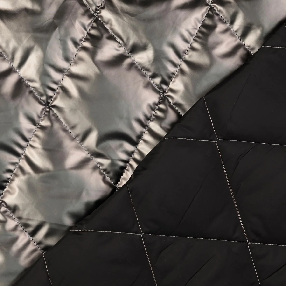 Gesteppter Jackenstoff Rauten Silber Metallic