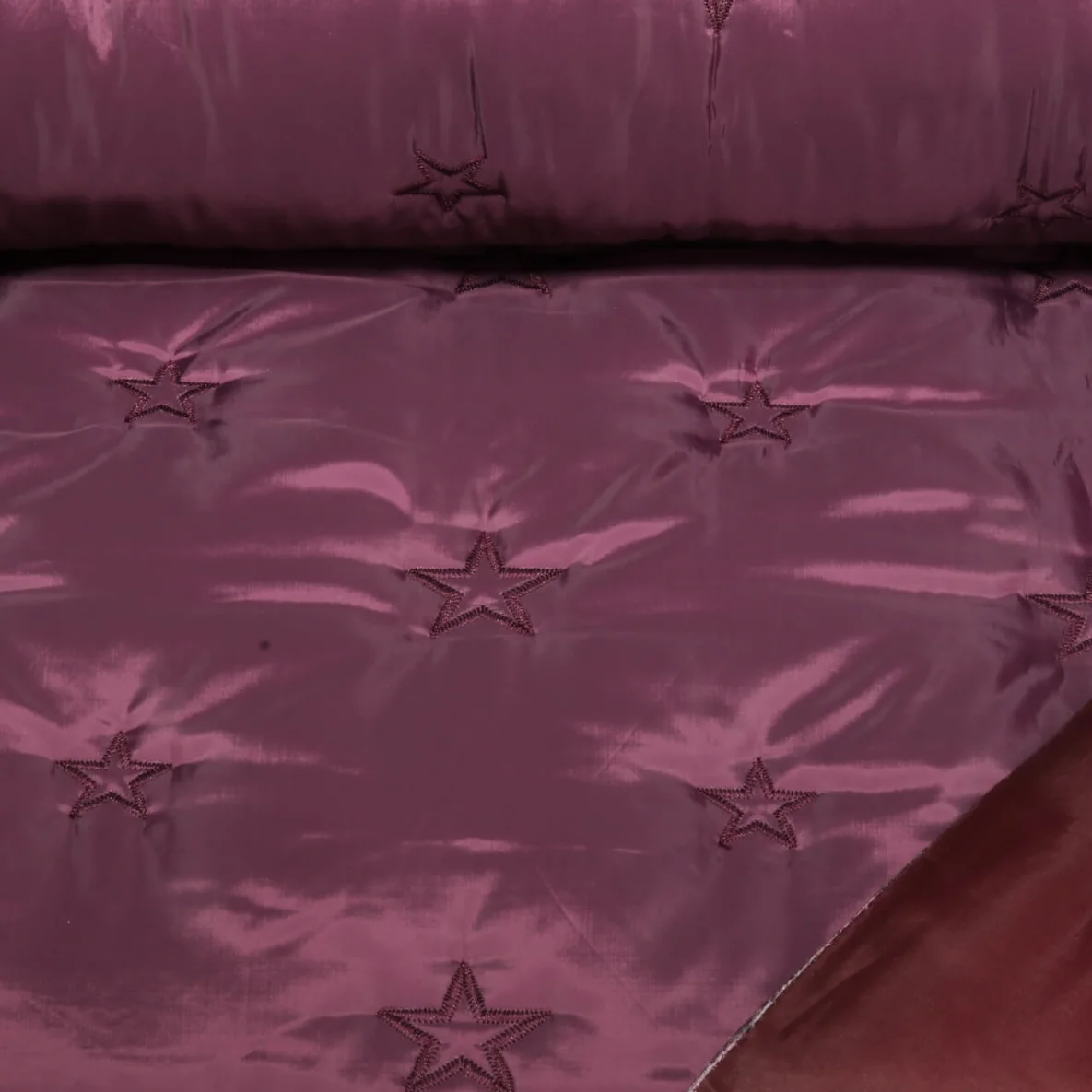 Gesteppter Jackenstoff Sterne Bordeaux