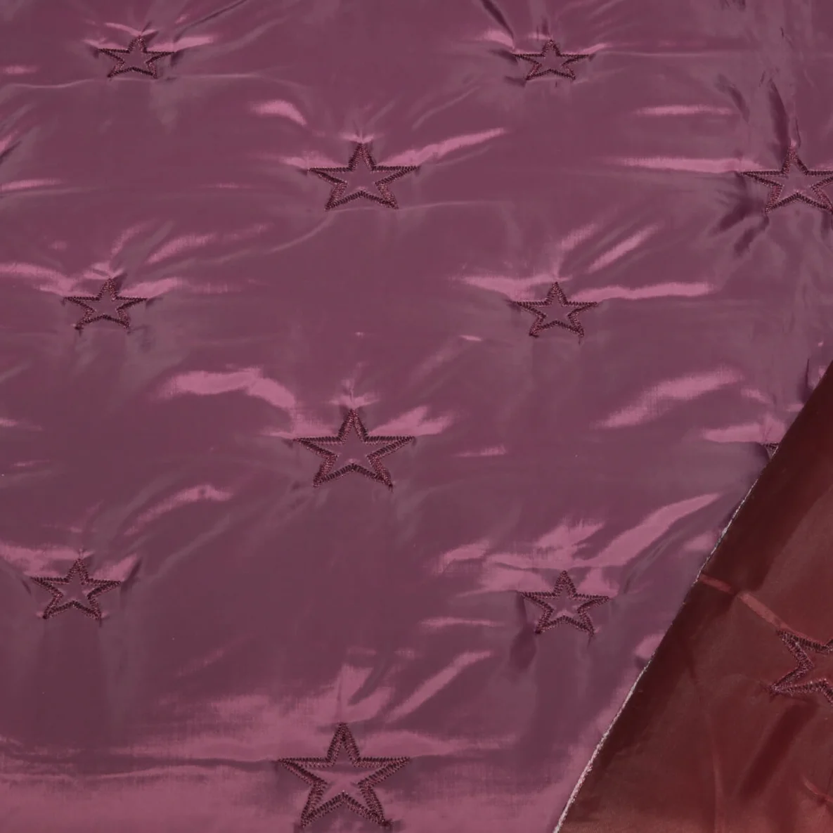 Gesteppter Jackenstoff Sterne Bordeaux