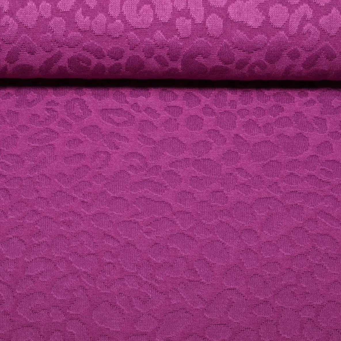 Jacquard Strickjersey Leo Muster Lila
