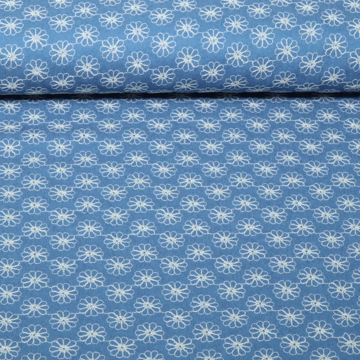 Jeans B-Trendy Blumenstickerei Hellblau