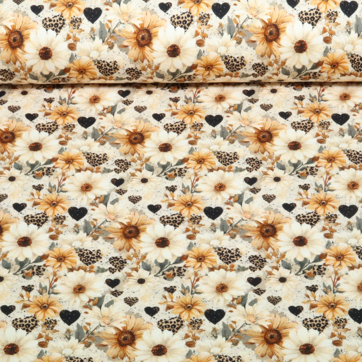 Jersey Digitaldruck Blüten Kleine Leoherzen Beige
