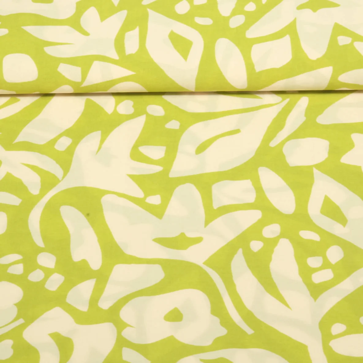 Kleider und Blusenstoff Blumen Apfelgrün