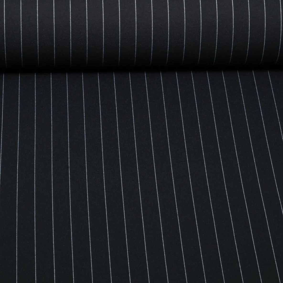 Romanit-Jersey Nadelstreifen 15mm Schwarz