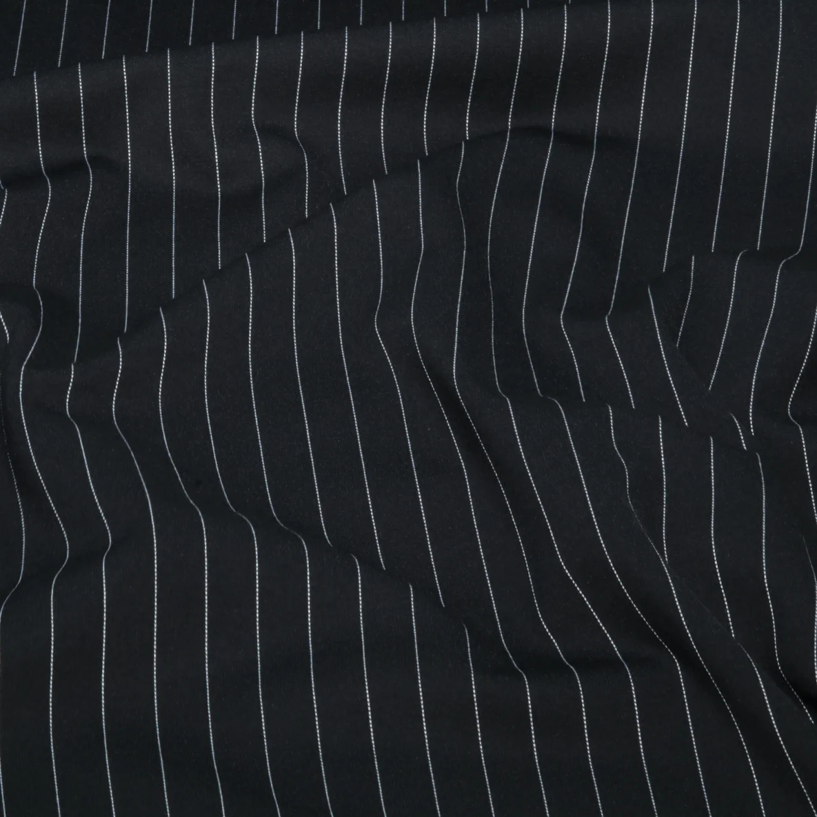Romanit-Jersey Nadelstreifen 15mm Schwarz