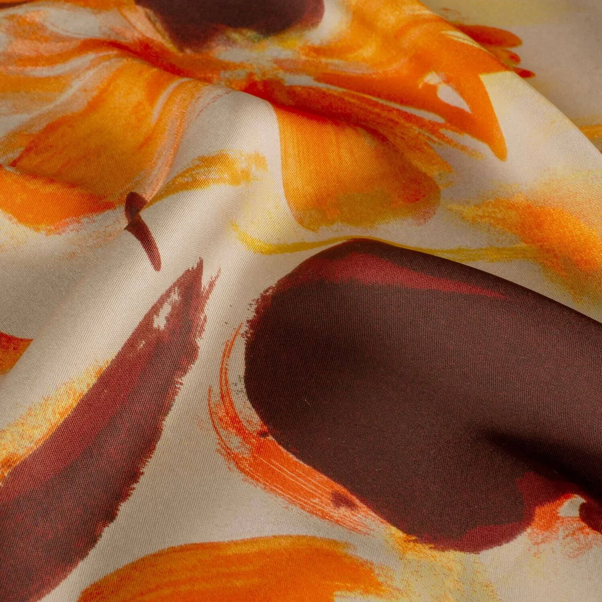 Satin Blumen Gemalt Beige Orange