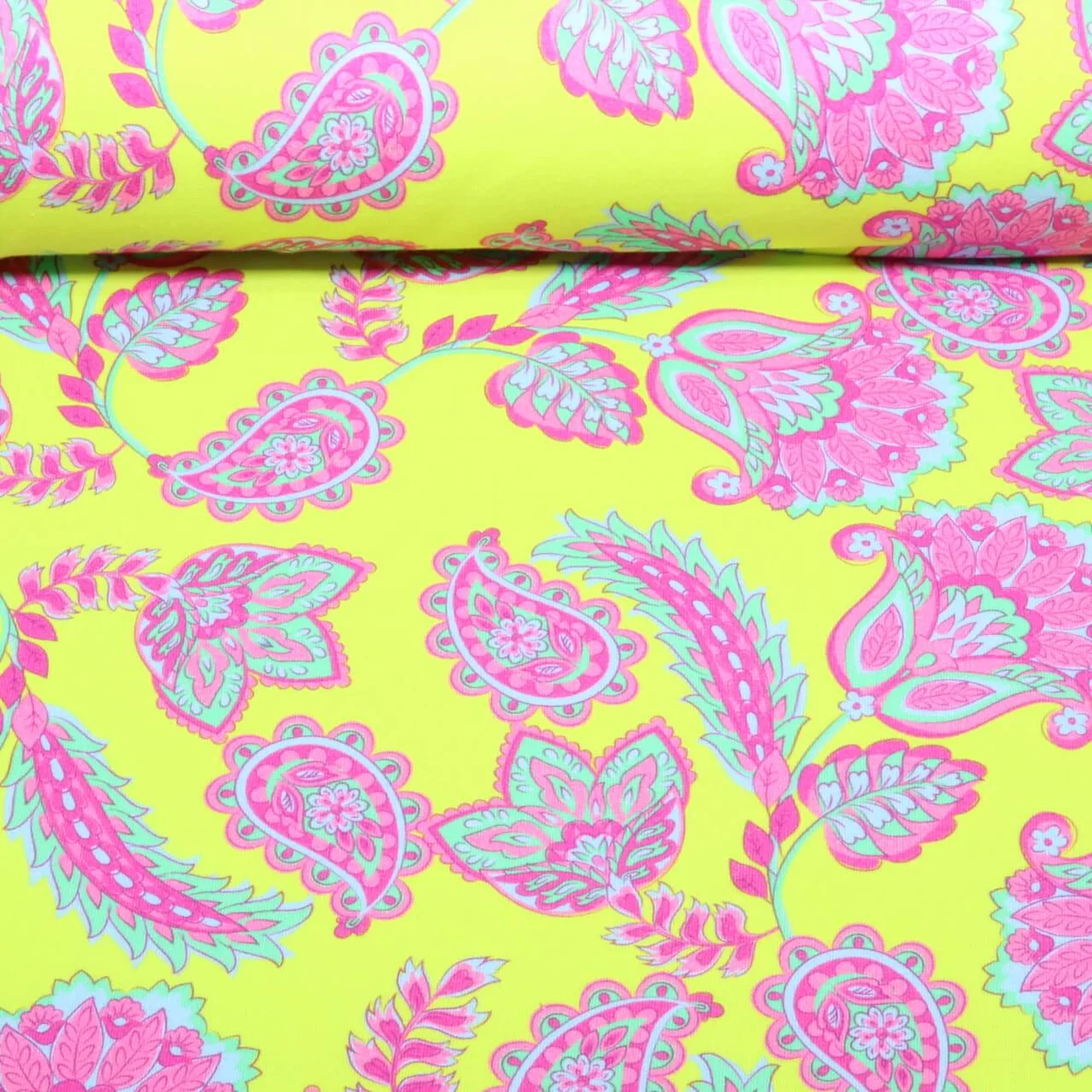 Sommersweat French Terry Paisley Blumen Lime