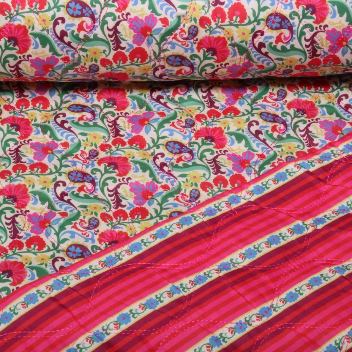 Steppstoff Doubleface Digital Blumen Rot