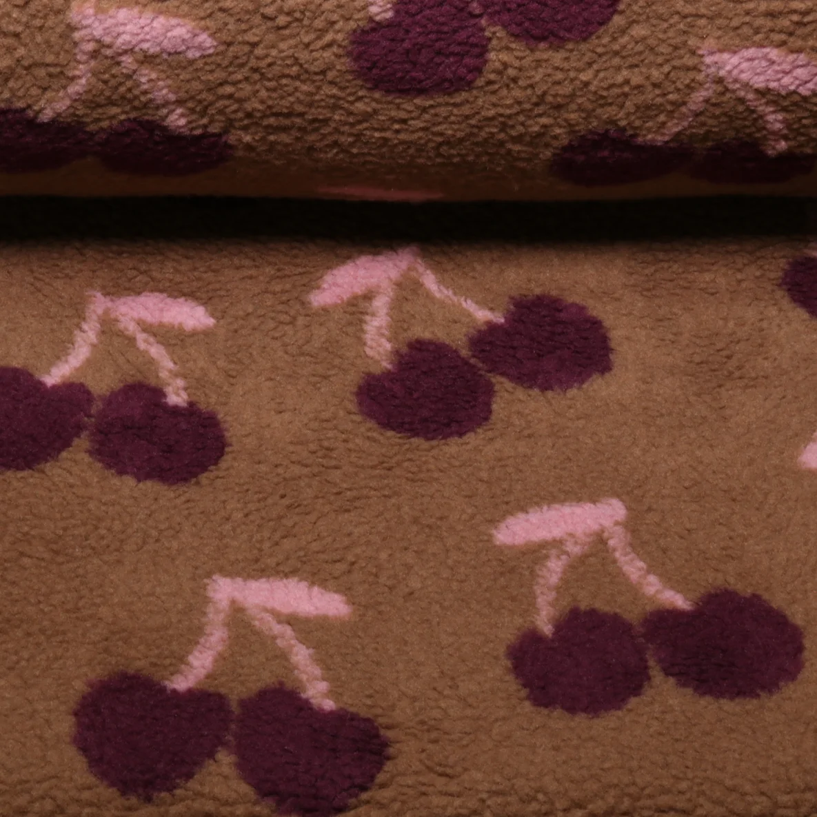 Teddyfleece Jacquard Kirschen Braun