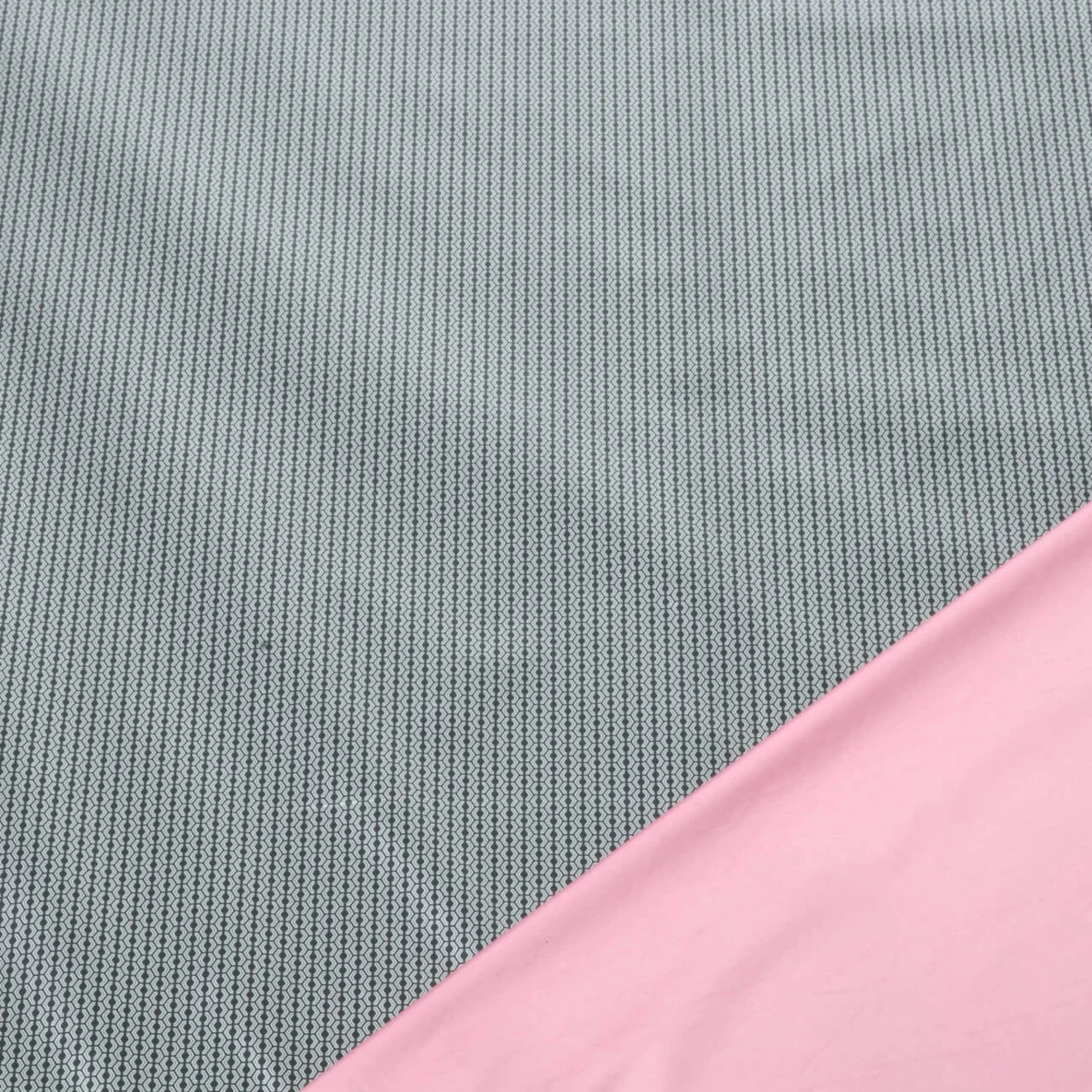 Thermo Futterstoff Punkte Silber Rosa