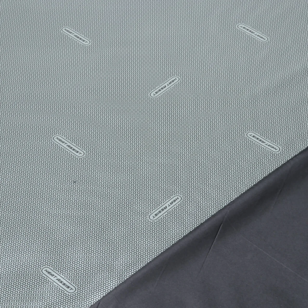 Thermo Futterstoff Punkte mit Logo Silber Schwarz