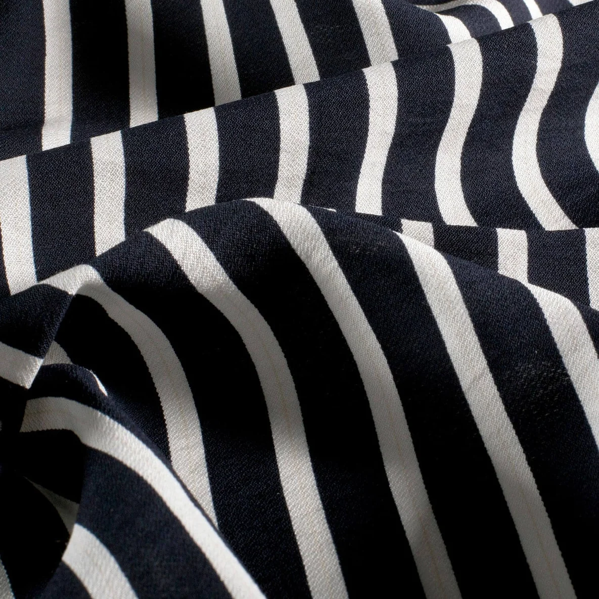 Viskose Crepe Streifen Navy