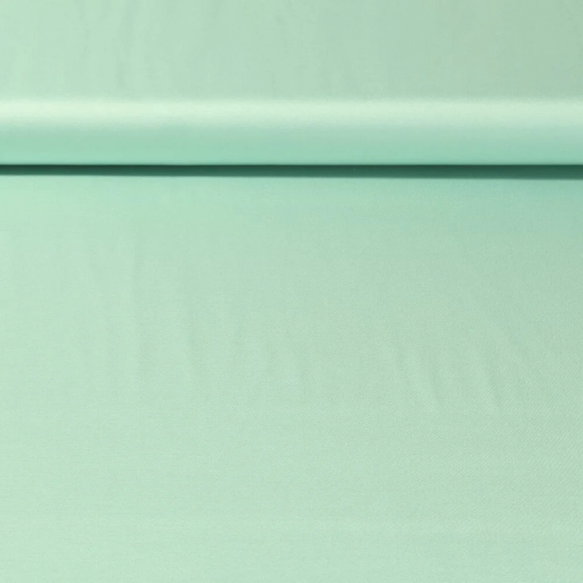 Viskose Satin Hellmint