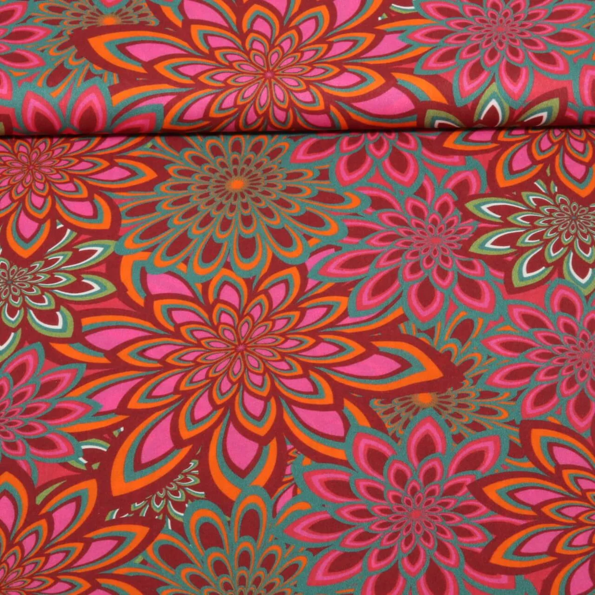 Viskose Voile Beach Kollektion Blüten Bordeaux by Roeqiya Fris