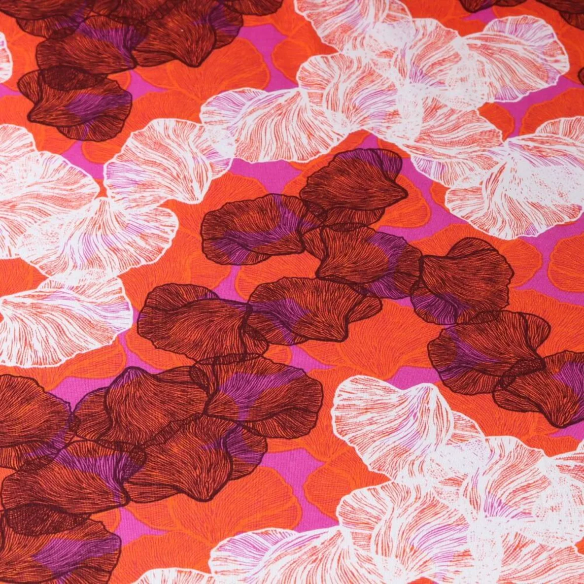 Viskosejersey Blüten Fuchsia