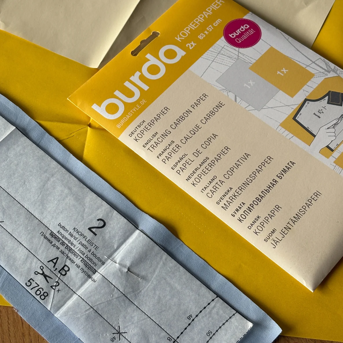 burda Kopierpapier Gelb 83x57cm 2Blatt 