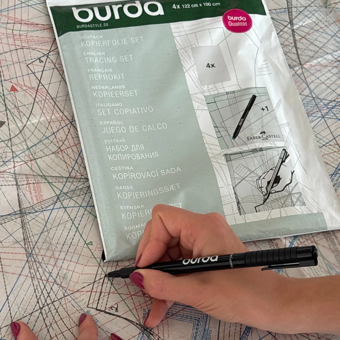 burda Kopierset Folie + Stift 122x100cm 4Blatt 