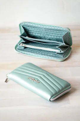 diy zip around wallet with pockets sewing pattern