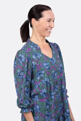 Schnittmuster Rüschenkragen kostenlose für Bluse & Kleid