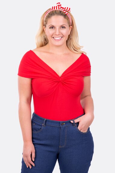 Schnittmuster Damenshirt Carmenausschnitt Rockabilly Style Jersey rot
