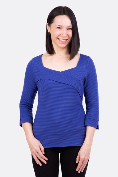 Schnittmuster Damenshirt blau Ausschnitt umgeschlagen quer DIY