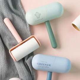 Fusselrolle in Pastellfarben mit Hülle zur Aufbewahrung