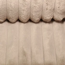 Schweres Plüschfell Streifen Beige