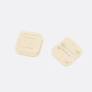 Taschenbodennägel Kunststoff 4 Stück Milchweiß D099