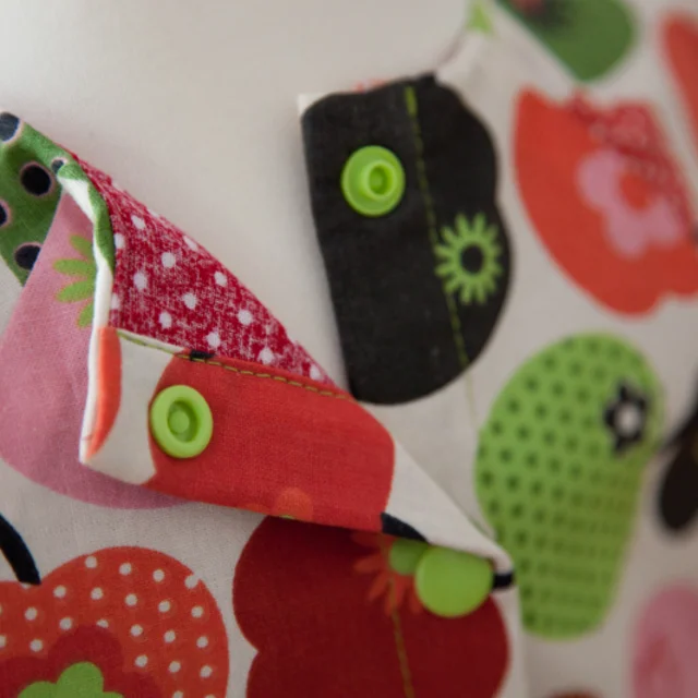 Kinderkleid Rückenteil Verschluss mit Kam Snaps