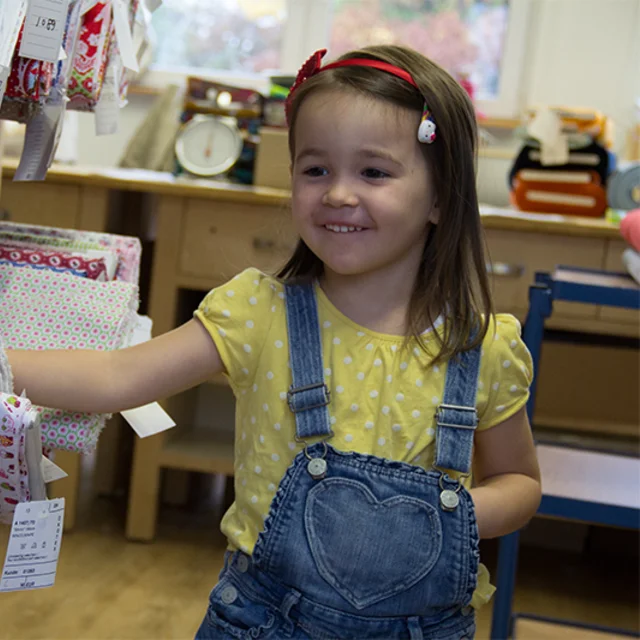 Klein pattydoo am Stoffregal