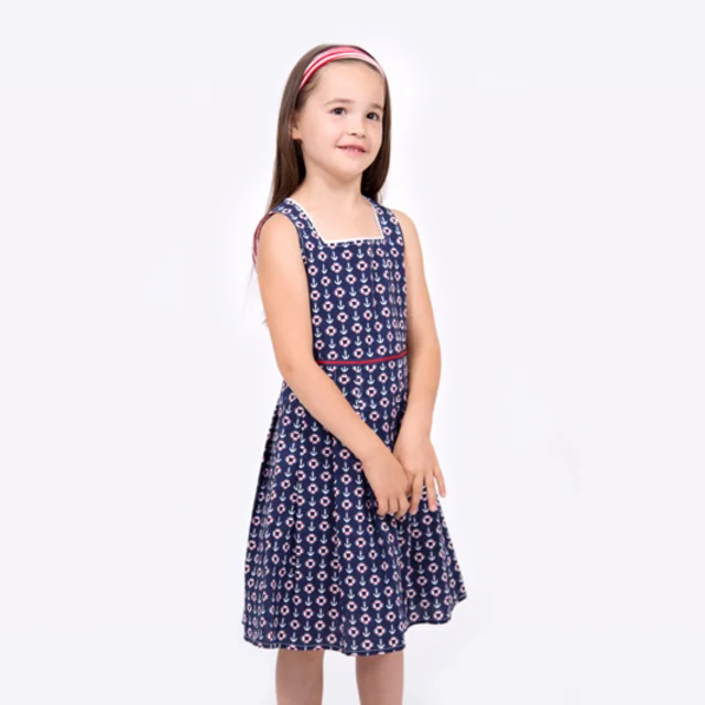 Schnittmuster Kleid Anleitung Knopfleiste Ausschnitt eckig selber nähen